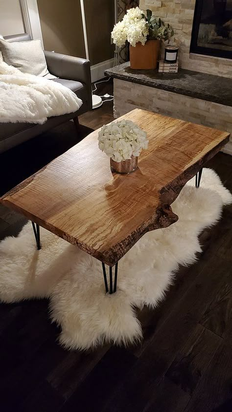 Coffee Table Live Edge Wood, Woodsy Chic Decor, Raw Edge Wood Coffee Table, Love Edge Coffee Table, Live Edge Wood Decor, Live Edge Coffee Table Diy, Live Edge Decor, Live Wood Coffee Table, Live Edge Furniture Ideas