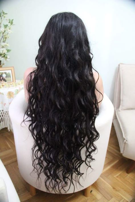 Black 2b Hair, Curly Long Layered Hair, Long 2c Hair, Long Crimped Hair, Long Wavy Hair Natural, Pelo Ondulado Natural, Long Black Curly Hair, Long Curly Black Hair, Long Curly Wavy Hair