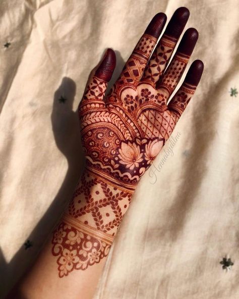 Henna Or Mehndi in Urdu Culture of centrl asia India Pakistan Turkish Africa Arab Countries Wedding Eid Speical #mehndi #henna #wedding #hennaart #hennaartist #mehndidesigns #hennatattoo #mehendi #mehndidesign #hennadesign #mehndiartist #hennadesigns #mehndiart #bride #bridalhenna #hennainspire #art #hennalove #indianwedding #bridalmehndi #bridal #mehandi #love #hennawedding #pakistaniwedding #hennainspo #mehndilove #whitehenna #mehndibride #hennainspiration #fashion #wedding #aesthetic #mehndi Easy Mahendiii Design, Mahendi Design Latest, Mehendi For Men, Arebic Mhendi, Small Mehndi Designs, Lotus Mehendi, New Mahendi Design, Small Mehndi, Mehndi Designs For Front Hand