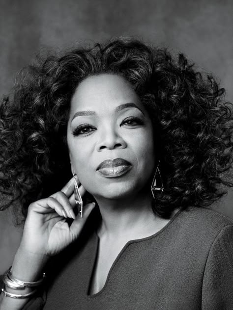 Oprah Winfrey                                                                                                                                                      More Sheryl Sandberg, Headshots Women, Female Leaders, Ted Talk, Influential Women, Business Portrait, Women Leaders, Inspiring Women, Branding Photoshoot