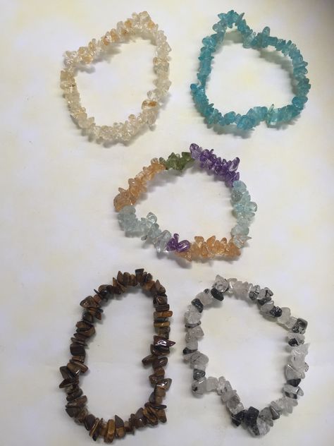 Chip bracelets of every colour are at Aus Crystals. Chip Bead Jewelry, Jewelry Combo, New Aesthetic, Unisex Bracelets, Chip Beads, Bts Drawings, Aesthetic Ideas, Dream Jewelry, Beads Bracelet