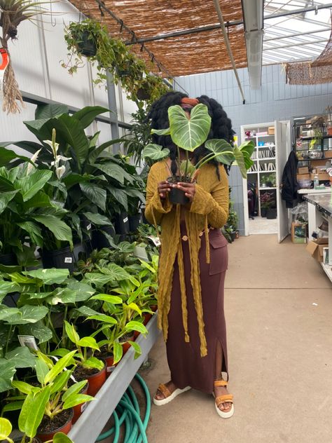 Plantmom Aesthetic, Black Plant Mom Aesthetic, Plant Parent Aesthetic, Black Woman Plants, Earthy Aesthetic Fashion, Plant Mom Aesthetic, Plant Parenthood, Highest Version, Boho Fits