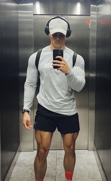 Workout Outfits Men, Mens Workout Outfits, Mens Gym Outfits, Gym Fits Men, Sporty Outfits Men, Mens Workout, Gym Outfit Men, Outfit Gym, Gym Aesthetic