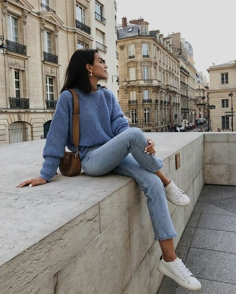 London Outfit 2023, Rainy Day Look Outfits, Outfits To Wear In Italy Winter, Outfits For Madrid Summer, Casual Outfits Europe, Milan In The Fall, France In The Fall Outfits, Spain Autumn Outfits, Paris Fall Outfits Parisian Style