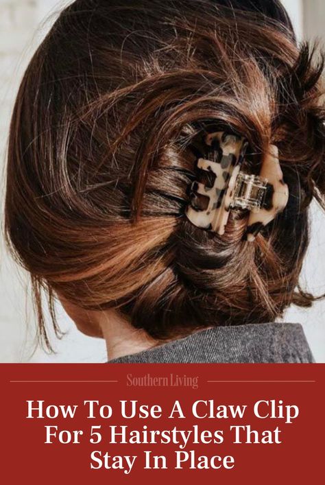 Now the claw clip is back in its proper place as a fast and easy accessory to use for casual or elegant looks, ruling over all those flimsy bobby pins and barrettes that barely hold back bangs. We have suggestions on how to use the versatile hair accessory, starting with the most basic and dependable way to use a claw clip to ensure your hair doesn't fall within the hour. At the link, master how to use a claw clip step-by-step to create five easy, trendy hairstyles. #clawclip #hairstyles #hairtips #easyhairstyles #cliphairstyles #howtouseclawclip Claw Clip Tricks For Short Hair, How To Pull Your Hair Up In A Clip, Updo Claw Clip, Basic Hairstyles, Loose Ponytail, Twist Ponytail, Clip Hairstyles, Flat Hair, French Twist