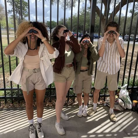 school spirit week, safari, jungle day Safari Homecoming Theme Outfit, Cute Tourist Outfits Spirit Week, Tack Tourist Outfit Spirit Week, Jungle Day Spirit Week, Safari Theme Pep Rally, Tropical Thursday Spirit Week, Jungle Spirit Day Outfit, Safari Pep Rally Outfits, Safari Theme Football Game Outfits