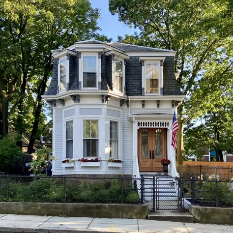 Second Empire House Interior, Second Empire Architecture, Second Empire House, Empire House, Old Objects, Victorian Style House, Boston Design, Mansard Roof, Victorian Style Homes