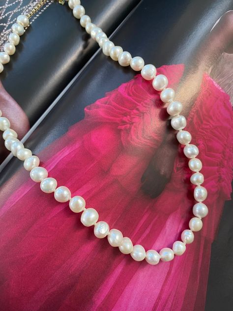 White Lustrous Baroque Freshwater Pearl Necklace, Genuine Freshwater Pearl for Her, High Quality Baroque Pearl Necklace, 925 Sterling Silver by eVEUnitedKingdom on Etsy Gold Baroque, Freshwater Pearl Jewelry, Trending Necklaces, Baroque Pearl Earrings, Baroque Pearl Necklace, Pearl Jewellery, Jewellery Uk, Pearl Necklaces, Freshwater Pearl Necklace