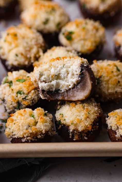 Boursin stuffed mushrooms are a fun, delicious appetizer or side dish. These creamy, cheesy stuffed mushrooms are packed with flavorful Boursin cheese and topped with a delightful breadcrumb crunch. Christmas Themed Appetizers, New Years Apps, Boursin Stuffed Mushrooms, Lite Dinners, Stuff Mushrooms, Cheesy Stuffed Mushrooms, Rotation Diet, Boursin Cheese Recipes, Easy Mushroom Recipes