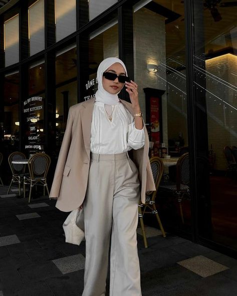 ★ amanina_zakaria Classy Outfit Hijab, Hijabi Outfit Idea, Luxury Hijab Outfit, Modest Fits Aesthetic Hijabi, Old Money Aesthetic Hijab, Hijabi Business Casual, Outfit Ideas Aesthetic Hijab, Hijabi Lawyer, Hijabi Formal Dresses