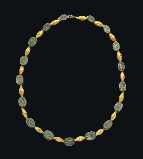 SEVENTEEN PHOENICIAN GREEN JASPER SCARABS Ancient Necklace, Ancient Jewellery, Historical Jewellery, Green Jasper, Ancient Jewelry, Ancient Art, Gold Beads, Artifacts, Seventeen