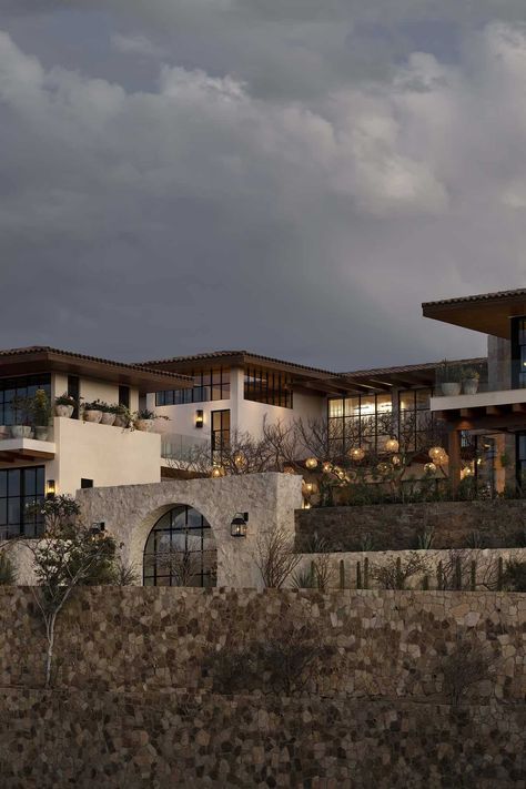 Step inside this insane organic modern dream home in Cabo San Lucas Dos Vistas Studio Mcgee, Studio Mcgee Cabo Dos Vistas, Modern Hacienda Style Homes, Modern Italian Villa, Character House, Brandon Architects, Modern Hacienda, Modern Mediterranean Homes, Hacienda Homes