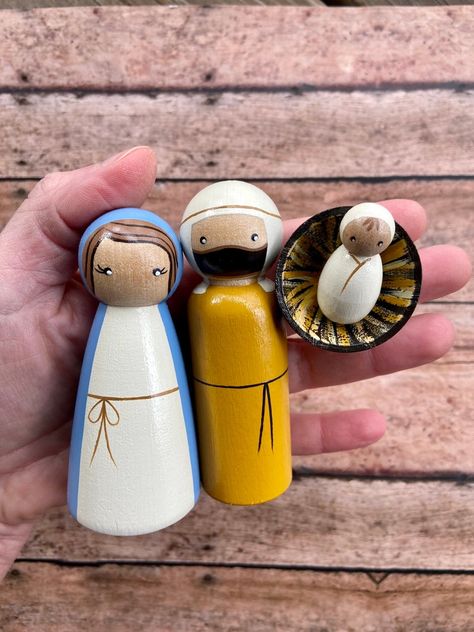 Nativity Peg People, Diy Peg Doll Nativity Set, Nativity Scene Peg Doll, Mary And Joseph Peg Dolls, Wooden Peg Doll Nativity, Nativity Peg Doll, Scene Diy, Nativity Scene Diy, Wood Peg Dolls