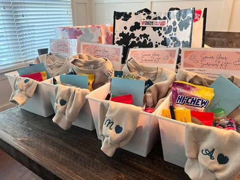 Senior Day Gift Ideas, Senior Night Baskets, Senior Night Basket Ideas, Senior Baskets Gift Ideas, Senior Day Ideas, Senior Basket, Senior Night Gift Ideas, Senior Gift Ideas, Senior Year Ideas