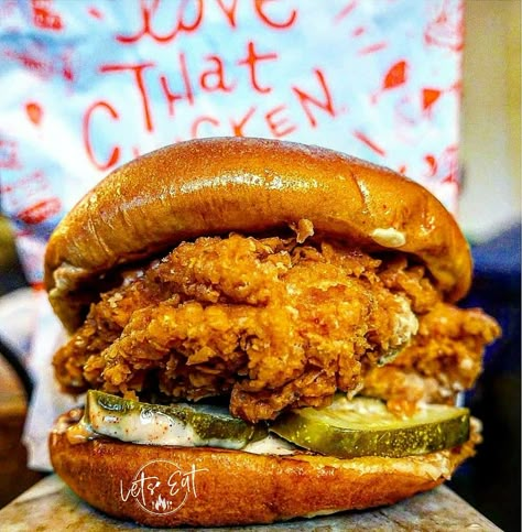 💥Popeyes 💥Spicy chicken sandwich 💥with extra pickles. Is this sandwich really worth the hype? I would say so. You can't find anything as good as this tasty Golden Nugget. For me it's all about the extra pickles, the soft bread and the meaty breaded chicken all coming together to make a ❤flavor explosion🔥. And currently I will call this the best chicken sandwich on the market. You can't go wrong. #lovethatchicken #foodie #foodporn #foodnetwork #goodeats #picoftheday#keto #fitness #crossfit Canes Chicken Sandwich, Pop Eyes Chicken Sandwich, Kfc Spicy Chicken Sandwich, Popeyes Spicy Chicken Sandwich Recipe, Copycat Popeyes Spicy Chicken Sandwich, Popeyes Spicy Chicken Sandwich, Spicy Chicken Sandwich Mcdonalds, Chicken Sandwich Aesthetic, Chicken Sammies