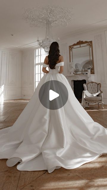 Olivia Bottega | Wedding Dresses on Instagram: "Imagine, at your wedding, it’s just you, love, and this incredible look!❤️😍   Dress: Oceania  #weddingdresses #weddingusa #weddinbballgown #mikadoweddingdress #weddingdressinspiration #oliviabottega" Olivia Bottega Wedding Dress, Mikado Wedding Dress, Wedding Dress Inspiration, Ball Gowns, Wedding Dresses, The Incredibles, Wedding Dress, Dresses, Instagram