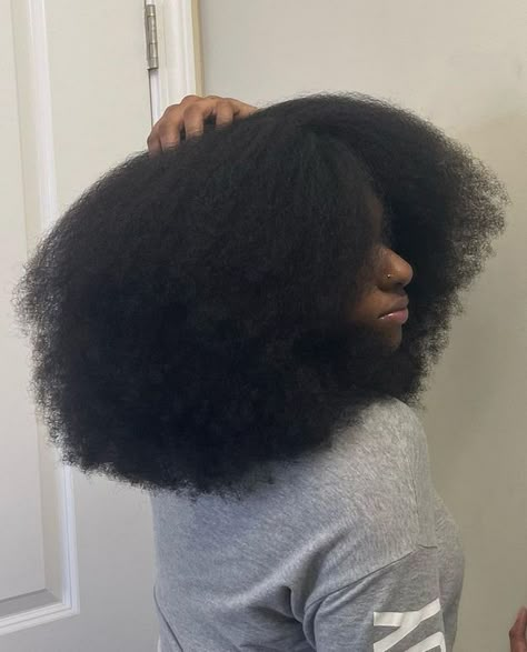 Blowout Hairstyles Black Women 4c, Blown Out Hair Black Women, Long Natural Hair Black Women, Long Type 4 Hair, 4c Hair Afro, 4c Blowout, Black Hair 4c, 4c Blowout Hairstyles, Fast Hair Growth Oil