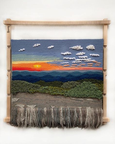 Landscape Tapestry Weaving, Weaving Landscapes, Woven Landscape, Landscape Weaving, Woven Tapestry Art, Loom Art, Weaving Patterns Loom, Weaving Patterns Design, Textile Weaving