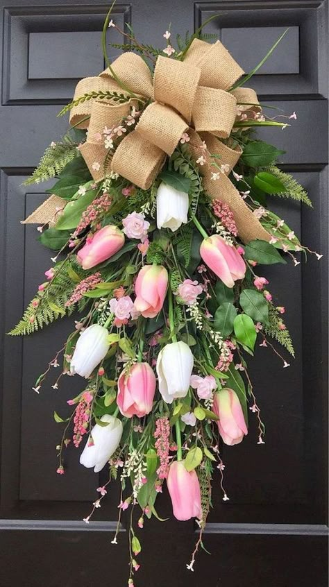 Carillons Diy, Spring Door Decoration, Diy Frühling, Easter Spring Wreath, Diy Spring Wreath, Swag Wreath, Door Wreaths Diy, Spring Door Wreaths, Spring Decorations