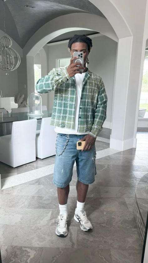 Light Blue Streetwear Outfit, Thrifting Outfits Men, Summer Outfit Men Streetwear, Mens Outfits Summer 2024, Tailgate Outfit Men, Back To School Outfits Highschool Men, P 6000 Outfit Men, Dress Up Outfits For Men, Jort Fits Men