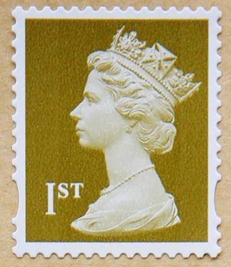 ...sending post by snail mail- need to go on long train journeys to write love letters to my friends Europa Art, Royal Mail Stamps, St Georges Day, Price Of Stamps, First Class Stamp, Rare Stamps, Elisabeth Ii, Book Stamp, Post Stamp