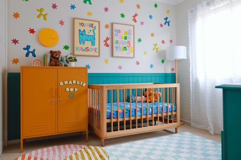 Bold Color Nursery, Baby Room Ideas Colorful, Baby Nursery Colorful, Nursery Ideas Colorful, Baby Room Colorful, Colorful Gender Neutral Nursery, Eclectic Baby Nursery, Primary Color Nursery, Funky Nursery