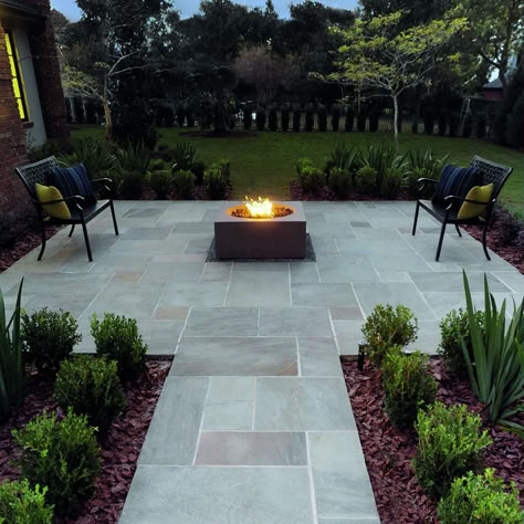 Stones Around Patio, Large Stone Patio Ideas, Pavers Patio Designs, Large Stone Pavers Backyard, Outdoor Paved Patio Ideas, Backyard Paved Patio, Stone And Paver Patio, Patio With Pavers And Fire Pit, Pavement Backyard Ideas