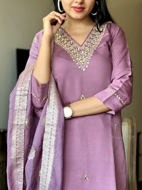 LET'S CELEBRATE FESTIVITIES WITH THE RICHNESS OF BANARASI SILK IN MOST ELEGANT WAY  PARIDHAN BY PRERNA COLLECTION'S EXCLUSIVE  PREMIUM CHANDERI BANARASI SILK KURTI WITH RICH WEAVING ALL OVER  RICH FULL SIZE BANARASI.SILK WEAVED DUPATTA  SILK PANTS  SIZE: 38-40-42-44 Silk Kurti Designs Pakistani, Purple Kurti, Pakistani Kurti Designs, Stitched Kurti, Silk Kurti Designs, Kurti For Women, Silk Pant, Indian Kurti, Silk Kurti