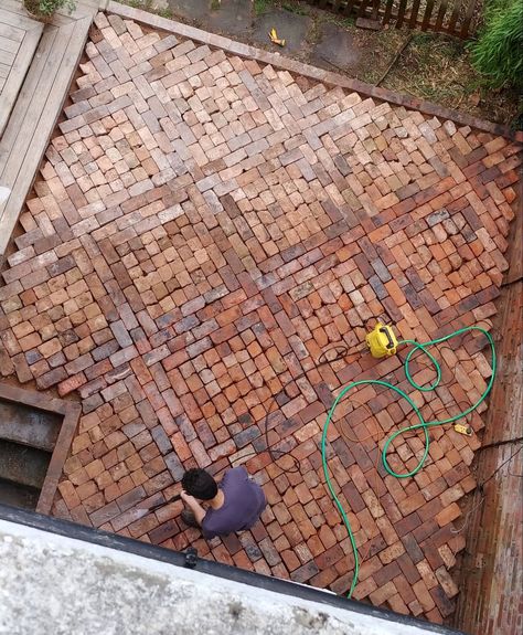 How to Lay a Patio from Reclaimed Bricks — Alice de Araujo Bricks Outdoor Ideas, Brick And Sand Patio, Herringbone Brick Pavers Patio, Brick Paved Garden, Mixed Brick Patio, Brick Patio Garden, How To Lay Brick Pavers, Brick In Garden, Reclaimed Brick Pathway