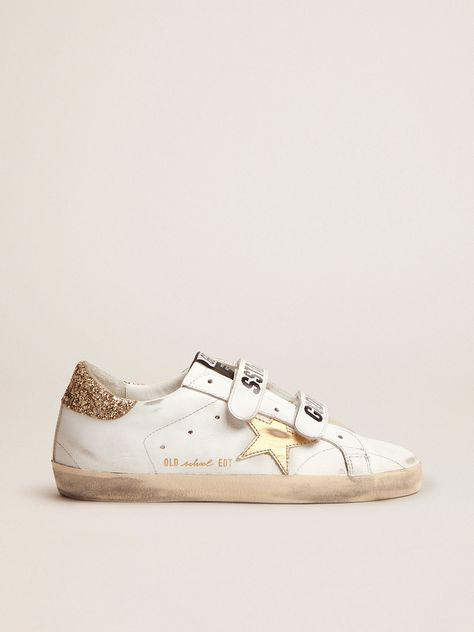 Old School Sneakers, School Sneakers, Gold Glitter Heels, Gold Sneakers, Classy Shoes, Exclusive Sneakers, Glitter Heels, Golden Goose Sneakers, Lace Socks