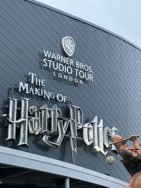 Warner Bros London Harry Potter Studios, London Harry Potter Aesthetic, Warner Brothers Studio Tour London, Harry Potter Warner Bros Studio London, Warner Bros Harry Potter Studios, Harry Potter Warner Bros Studio, Harry Potter London Studio, Warner Bros London, London Harry Potter