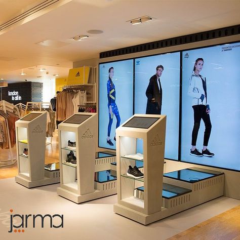 Interactive Retail, Plaster Finish, Digital Retail, Polished Plaster, Retail Technology, Harrods London, Retail Signage, Visual Merchandising Displays, Retail Inspiration