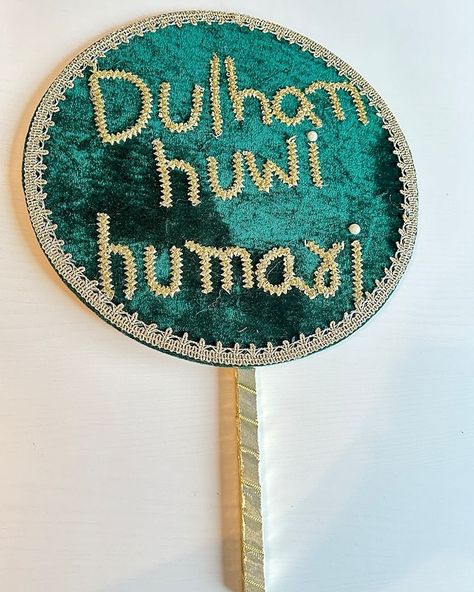 🌸 **Wedding Props with Slogans on Decorated Board for Your Pakistani Shaadi Ceremony** 🌸 Add a fun and personalized touch to your shaadi ceremony with our unique wedding props! Featuring charming slogans displayed on a beautifully decorated board, these props are perfect for photo booths, guest interactions, and creating memorable moments. ✨ **Features:** - Customizable slogans on each prop - Displayed on a beautifully decorated board - Ideal for photo booths and guest interactions - Perfec... Diy Desi Wedding Decor, Pakistani Engagement Decorations At Home, Shadi Props Ideas, Diy Wedding Props, Wedding Props Indian, Mehndi Props Ideas, Shadi Props, Mehndi Props, Photo Booth Ideas Wedding