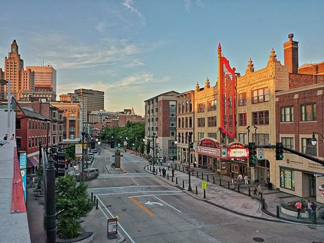 Providence Rhode Island Aesthetic, College Town Aesthetic, Providence Aesthetic, Colleges Aesthetic, Everything Is Better In Boston, Rhode Island Aesthetic, Better In Boston, Shifting Places, Where Should I Live