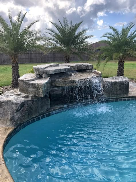 Pool Rock Landscaping, Pool Waterfall Jumping Rock, Pool Ideas Waterfall, Rock Swimming Pools, Rico Rock Waterfall, Outdoor Pool Waterfalls, Inground Pool Designs Rock Waterfall, Pool With Rock Waterfall, Small Pool Waterfall Ideas