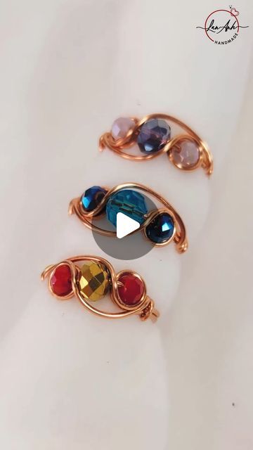 Wire Jewelry Rings Tutorial, Easy Wire Wrapped Rings, How To Make Rings Diy, How To Make Wire Jewelry, How To Make Rings Out Of Wire, Diy Rings Wire, Ring Making Ideas, Easy Wire Rings, Wire Wrapped Rings Tutorial