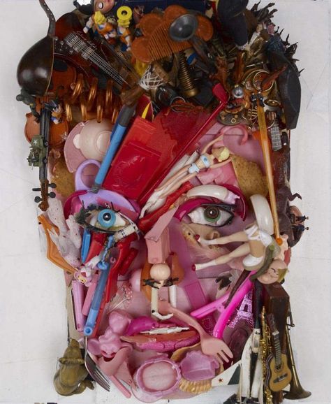 David Bowie, retrato de Bernard Pras Giuseppe Arcimboldo, Recycling Art, Object Sculpture, David Bowie Pop, Bowie Art, Recycled Art Projects, Man Who Fell To Earth, Saatchi Gallery, Trash Art