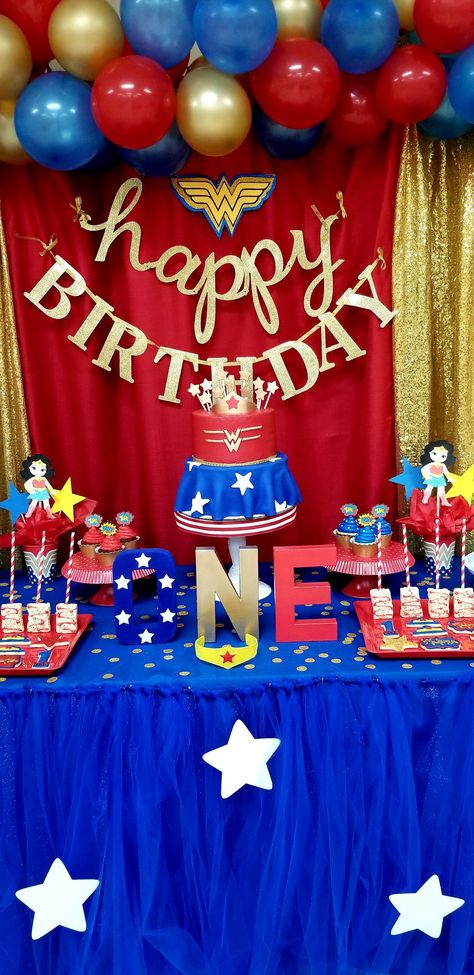 @prettymypartyknox (One-der Woman Birthday) One Der Woman First Birthday, Oneder Woman 1st Birthday Decor, Wonder Woman Party Ideas, Supergirl Birthday, Wonder Woman Birthday Party, Wonder Woman Party, Wonder Woman Birthday, Ella Rose, Woman Birthday