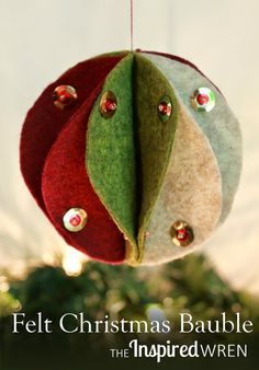 Diy Felt Christmas Ornaments, Felt Crafts Christmas, Felt Christmas Decorations, Felt Ornament, Felt Christmas Tree, Christmas Felt, Felt Ideas, Handmade Christmas Decorations, Christmas Ornaments Homemade