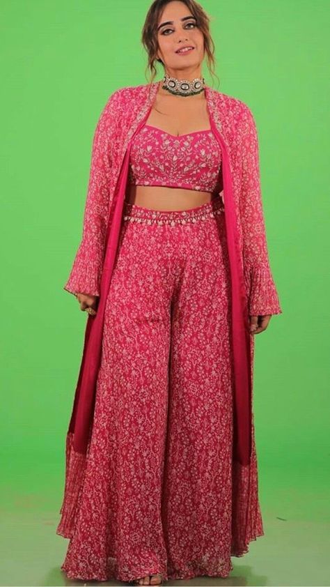 Lehenga Designs Peach Colour, 3 Pices Dress For Women Design, Lehenga Designs With Shrug, Plazo Dress Western, 3 Piece Indian Dress For Women, Sharara Suit With Shrug, Indo Western Outfits For Women Plus Size, Trendy Ethnic Outfits For Women, Traditional Indo Western Outfits