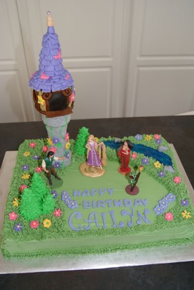 Tangled Smash Cake, Rapunzel Inspired Birthday Cake, Simple Tangled Cake, Diy Rapunzel Cake, Tangled Birthday Cake Simple, Rapunzel Birthday Cake, Bolo Rapunzel, Rapunzel Cake, Tangled Birthday Party