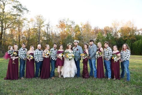 Plaid Wedding Groomsmen, Groomsmen Plaid Shirt, Wedding Party Flannels, Groomsmen Flannel And Jeans, Plaid Groomsmen Attire, Flannel Wedding Groom, Fall Wedding Jeans, Country Fall Wedding Groomsmen Attire, Flannel Groomsmen Attire