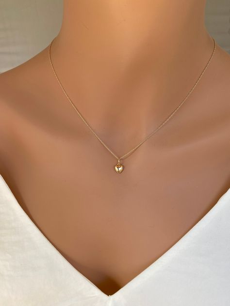 14k Gold Tiny Heart pendent and super skinny Rope Chain - 14k yellow Gold tiny Heart Pendant - Tiny gold heart pendent - Puff heart Gold Chain With Small Pendant, Gold Chain Pendal Design, Simple Lockets For Gold Chain, 11:11 Necklace, Diamond Pendent Necklace, Pendant Designs Gold Simple, Gold Chain Pendant Designs, Chain Lockets Gold Simple, Pendent Designs Gold