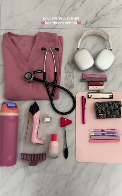 Female Doctor Aesthetic, Doctor Wallpaper, Nursing School Inspiration, Doctor Life, Back To University, Medical Life, Nursing Motivation, Medical School Life, Nursing School Motivation