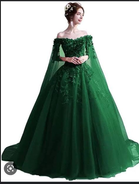 Dresses Masquerade Ball, Ball Gowns Sweet 16, Prom Dress Green, Puffy Prom Dresses, Mesh Prom Dress, Purple Ideas, Masquerade Ball Gowns, Green Ball Gown, Green Wedding Dresses