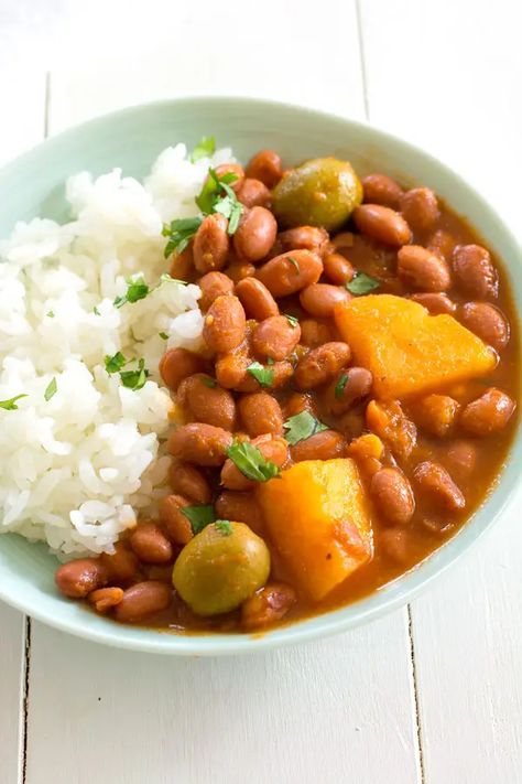 Puerto Rican White Rice, Puerto Rican Recipes Rice, Puerto Rican Rice And Beans, Cuban Rice And Beans, Puerto Rican Rice, Habichuelas Guisadas, Sofrito Recipe, Red Beans N Rice Recipe, Rice And Beans Recipe