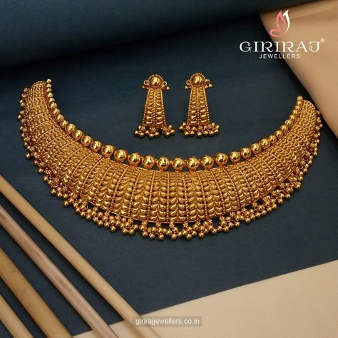 Gold Necklace Set For Bride, Antique Gold Necklace Set, 30 Grams Gold Necklace Indian Set, Golden Jwellary Design, Gold Choker Necklace Indian Bridal With Price, Golden Choker Necklace Indian, Gold Choker Necklace Indian Simple, Gold Necklace Set Simple With Price, 40 Grams Gold Necklace Designs