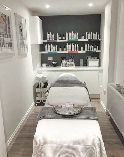 Spa Room Ideas Estheticians, Spa Room Ideas, Massage Room Ideas, Massage Room Decor, Home Spa Room, Beauty Room Salon, Esthetician Room Decor, Esthetics Room, Spa Room Decor