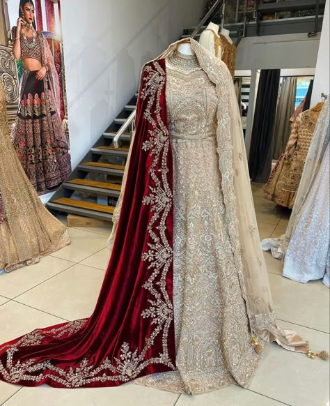 Pakistani Valima Dresses, Bridal Barat Dresses Pakistani, Red Bridal Dress Gowns, Bridal Dresses Pakistani Barat, Pakistani Fancy Dresses Wedding Outfits, Valima Bridal Dress Pakistan, Baraat Dress Pakistani Bridal Wear, Bridal Walima Dress, Pakistan Bridal Dress