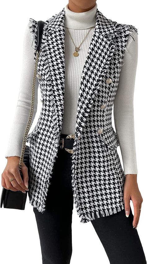 WDIRARA Women's Houndstooth Print Sleeveless Lapel Raw Trim Button Front Long Vest Jacket at Amazon Women's Coats Shop Sleeveless Blazers For Women, Vest Coat Outfits For Women, Jacket Ideas For Women, Sleeveless Coat Outfit, Sleeveless Jacket Outfit, Cute Work Clothes, Blazer Sleeveless, Long Vest Jacket, Vest Ideas